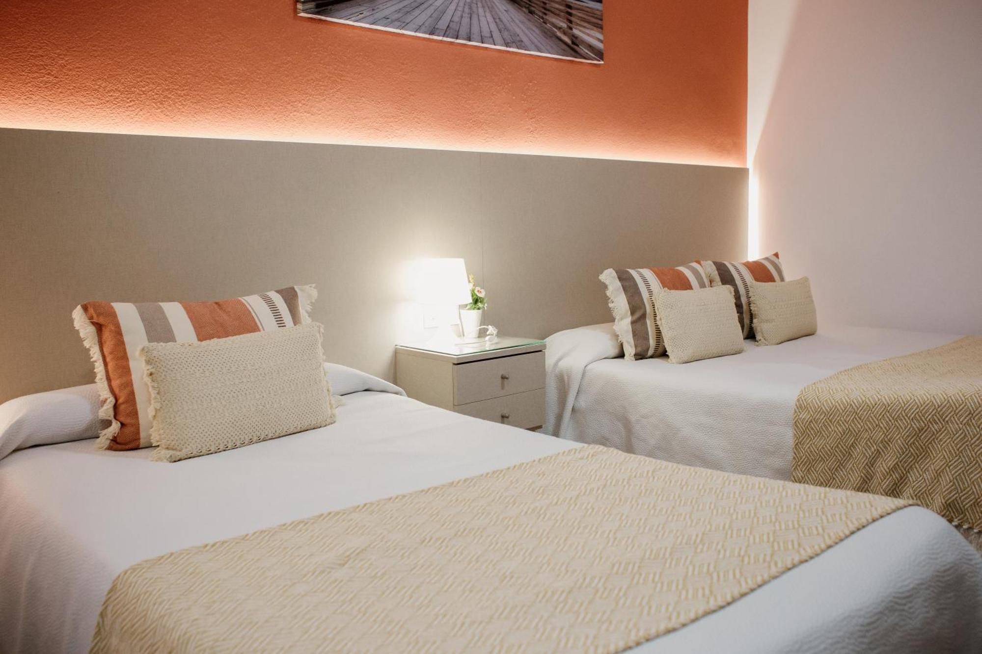 Apartamentos Turisticos Mastil 16 Málaga Exterior foto