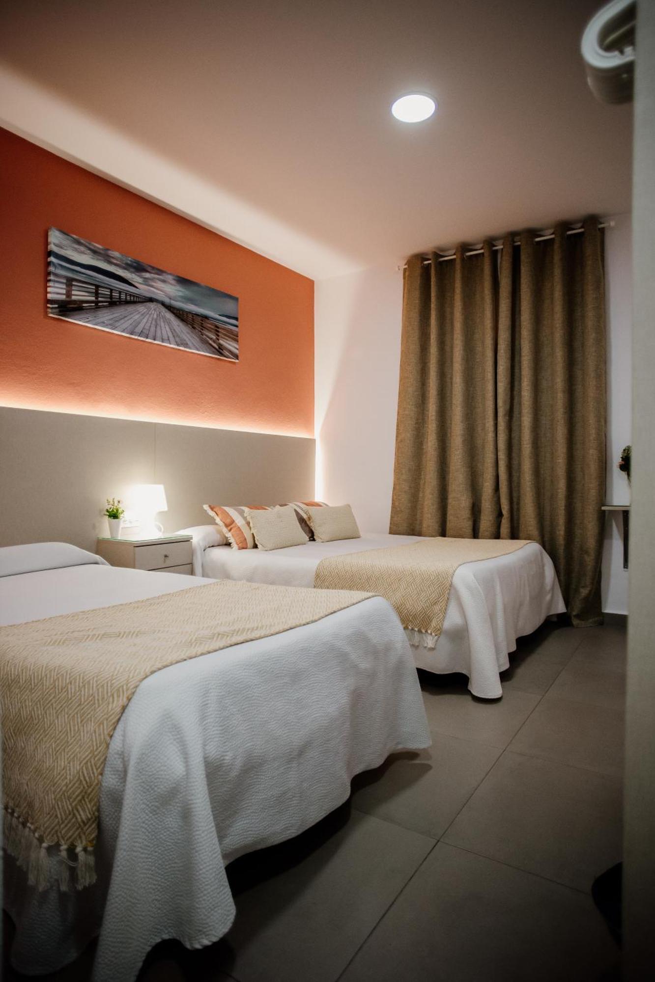 Apartamentos Turisticos Mastil 16 Málaga Exterior foto